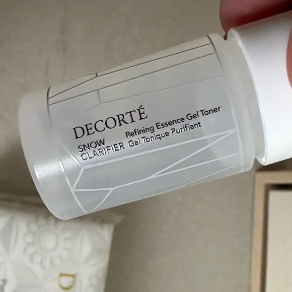 DECORTÉ Snow Clarifier Refining Essence Gel Toner & Facial Pure 100% Cotton
